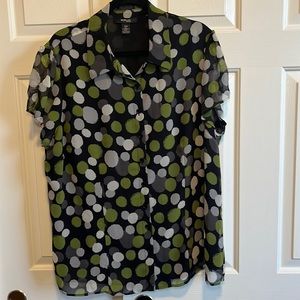 Lightweight button front top